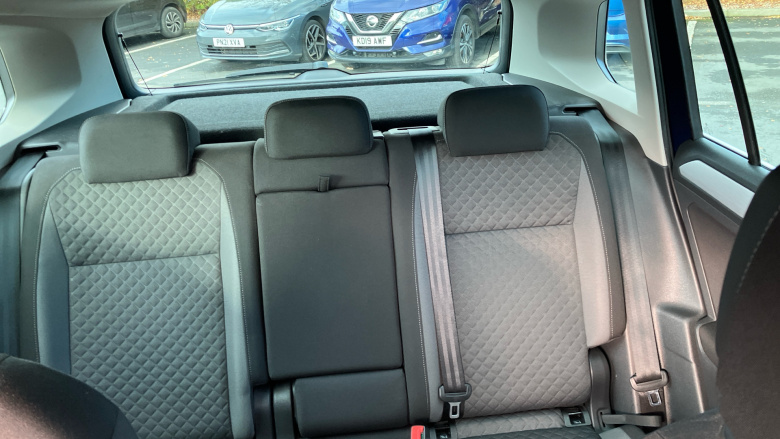 Volkswagen Tiguan 2.0 TDi 150 4Motion SE Nav 5dr DSG Diesel Estate